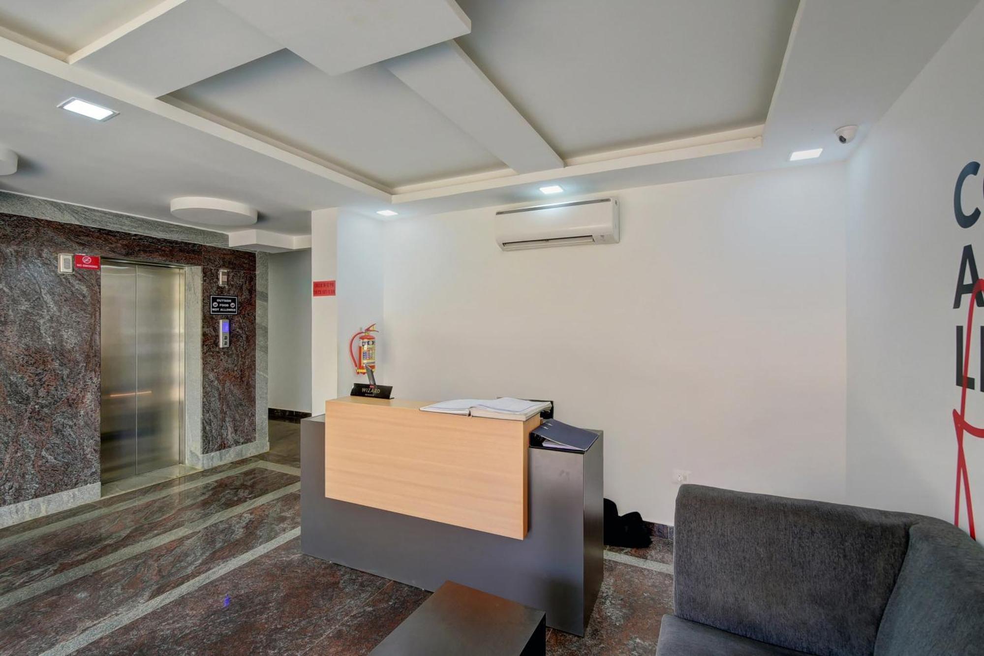Hotel Super Grand Collection O Near Sarjapur Road Near 7D Voyage Bengalúr Exteriér fotografie