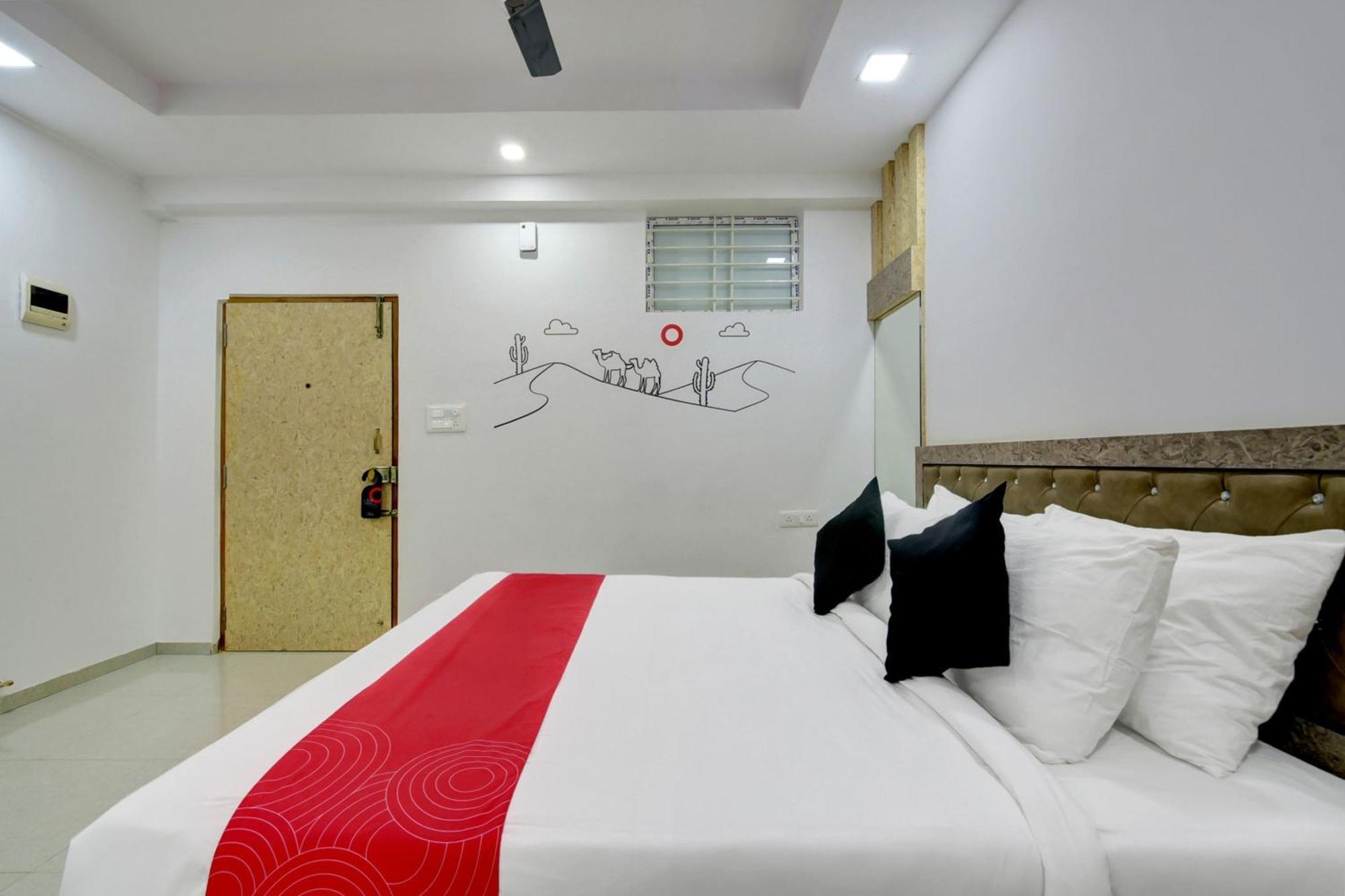 Hotel Super Grand Collection O Near Sarjapur Road Near 7D Voyage Bengalúr Exteriér fotografie