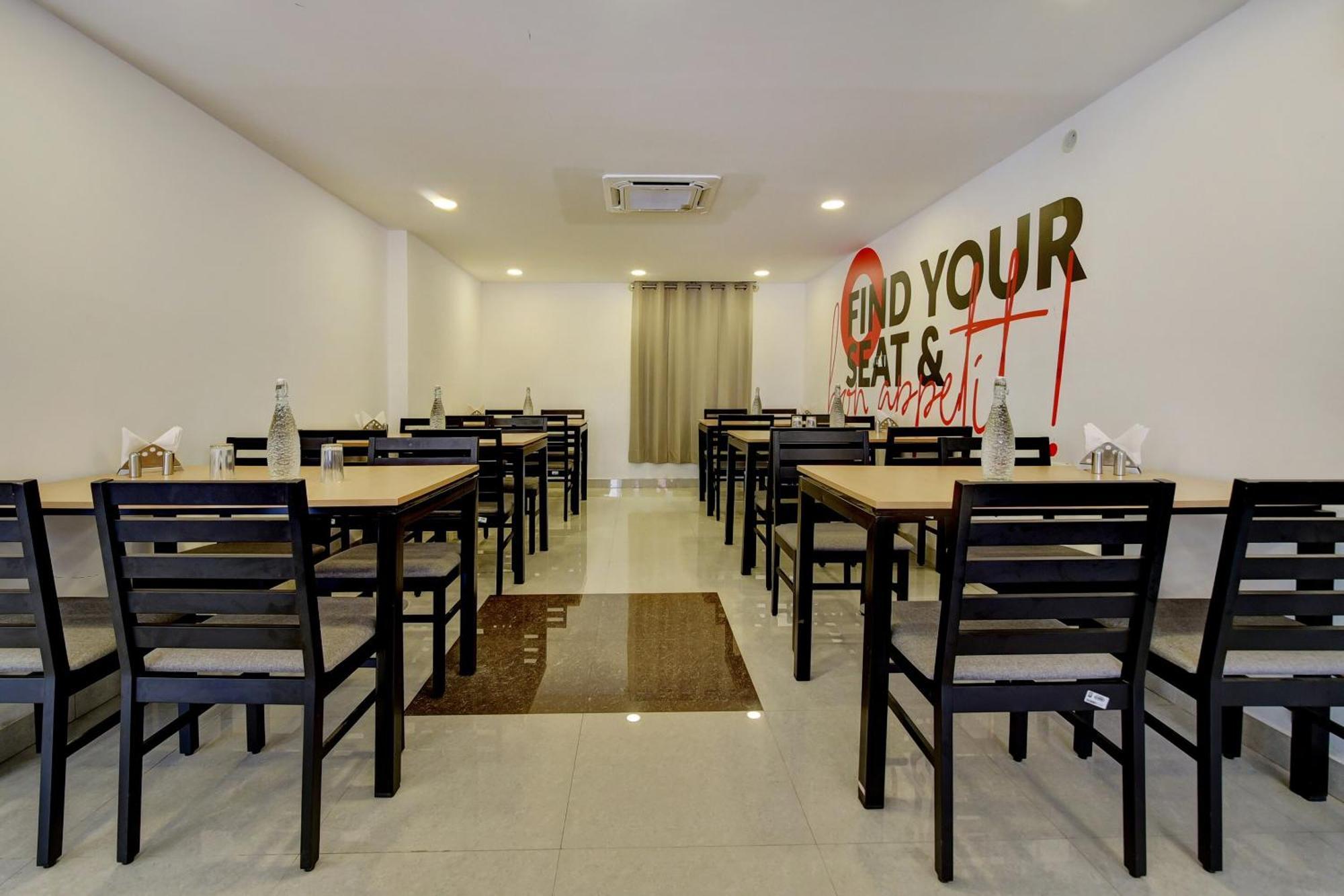 Hotel Super Grand Collection O Near Sarjapur Road Near 7D Voyage Bengalúr Exteriér fotografie
