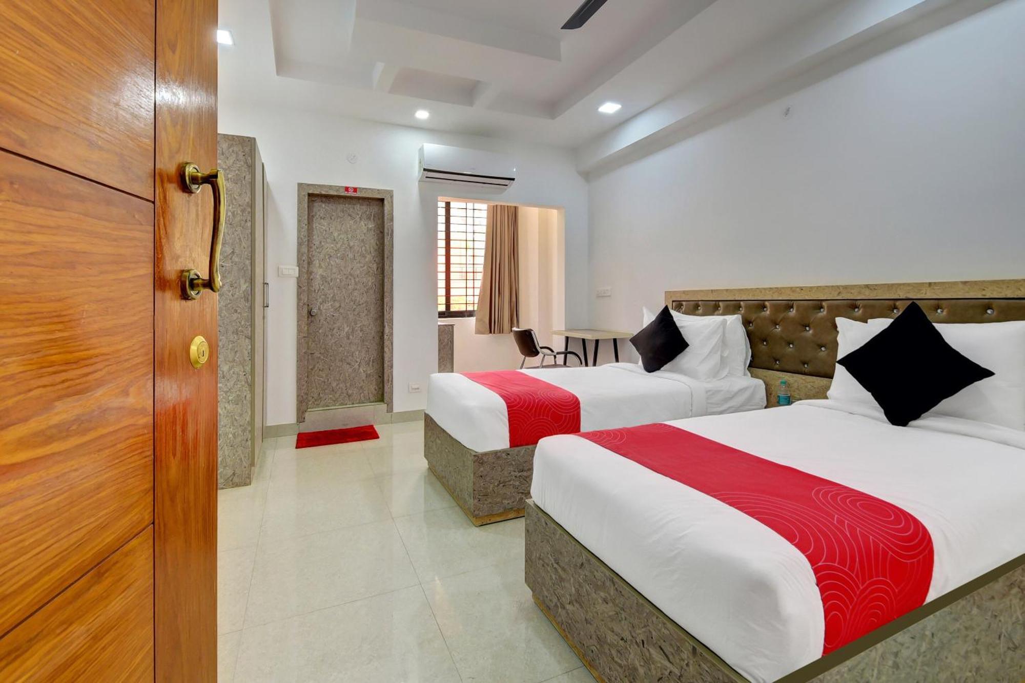 Hotel Super Grand Collection O Near Sarjapur Road Near 7D Voyage Bengalúr Exteriér fotografie